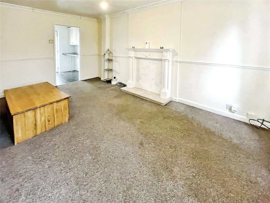 Property photo 3 of 8 Living Room