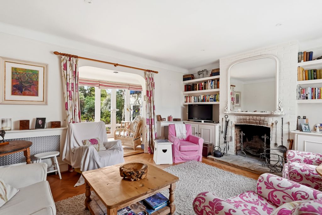 Property photo 3 of 21