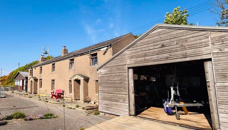 Property photo 1 of 31