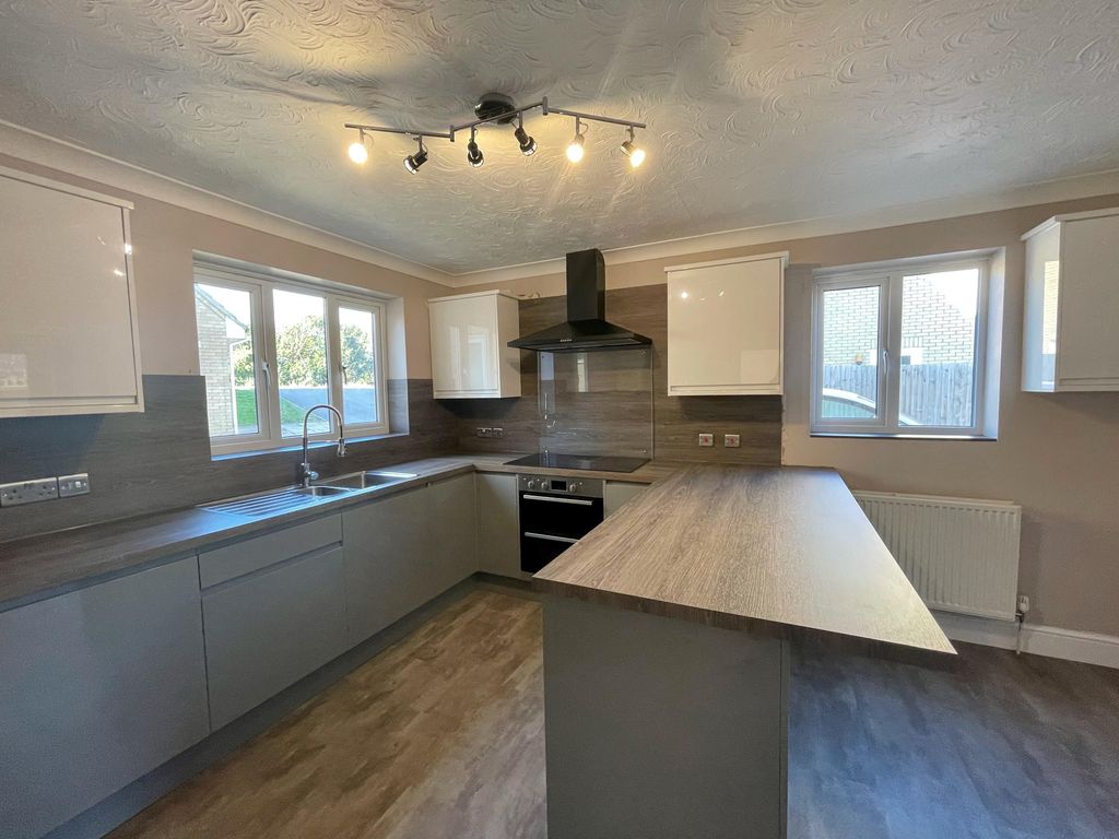 Property photo 2 of 20 View