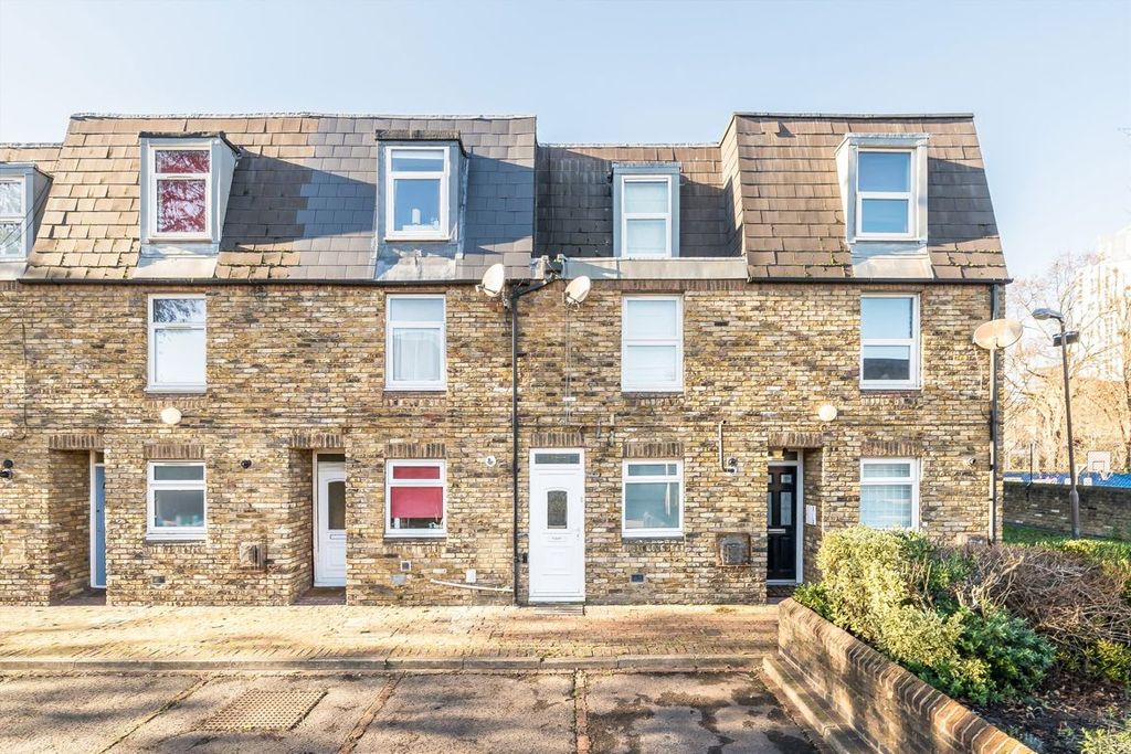 Property photo 1 of 9