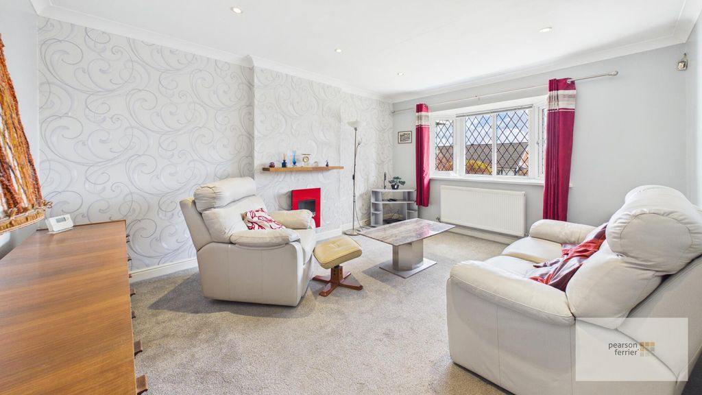 Property photo 2 of 10 Living Room