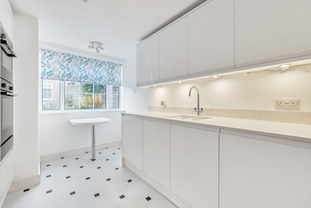 Property photo 3 of 27 1459813-17-6A04B8...