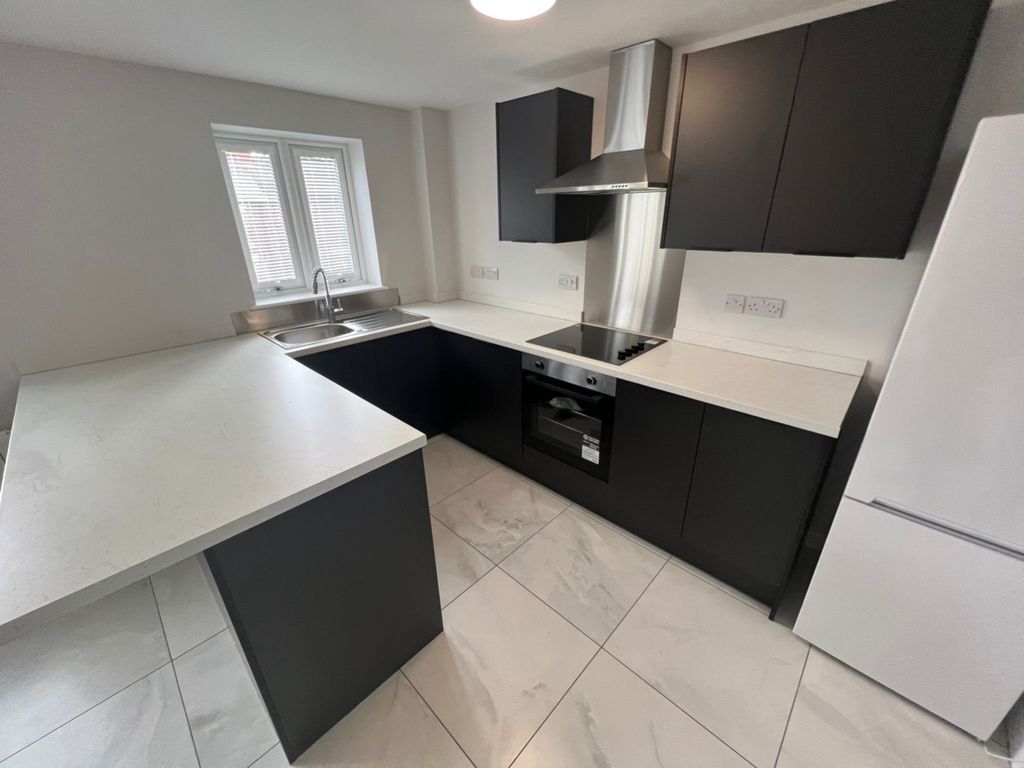 Property photo 1 of 8 2728433