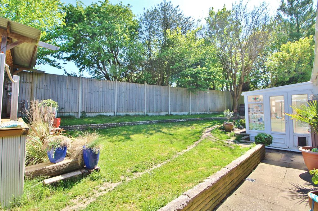 Property photo 2 of 14 Picture No. 28
