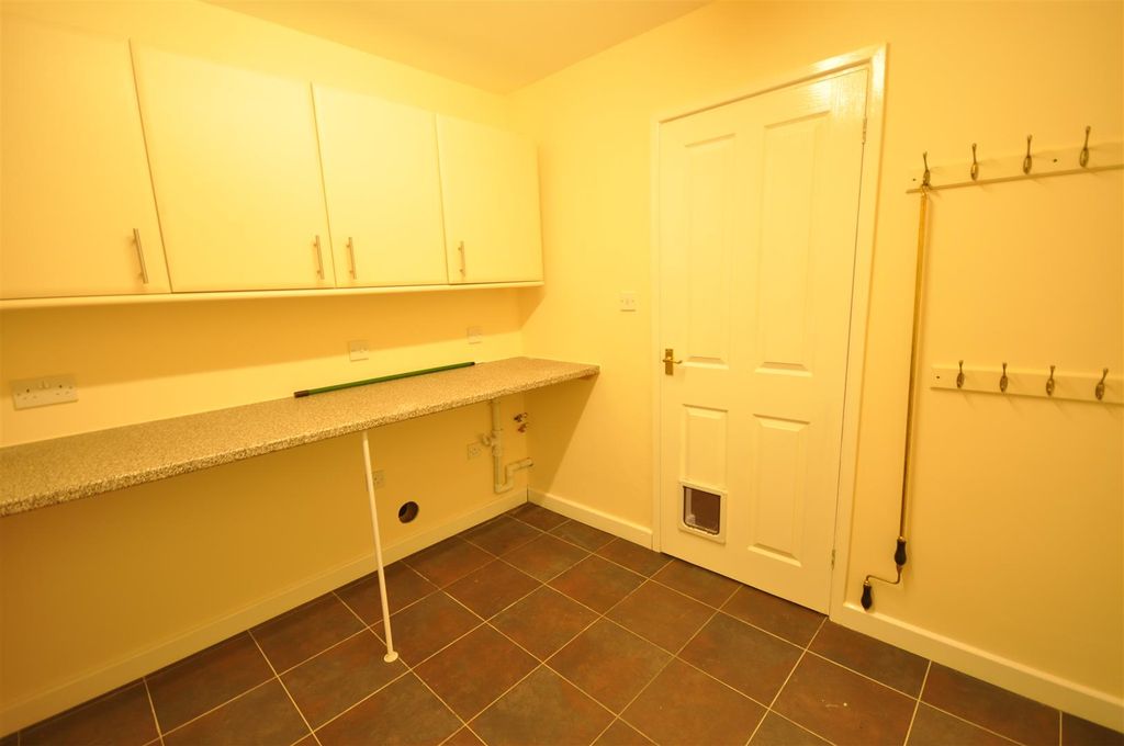 Property photo 3 of 9 023.Jpg