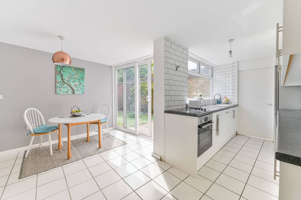 Property photo 2 of 15