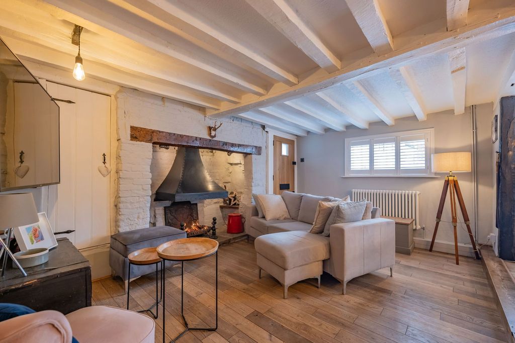 Property photo 3 of 29