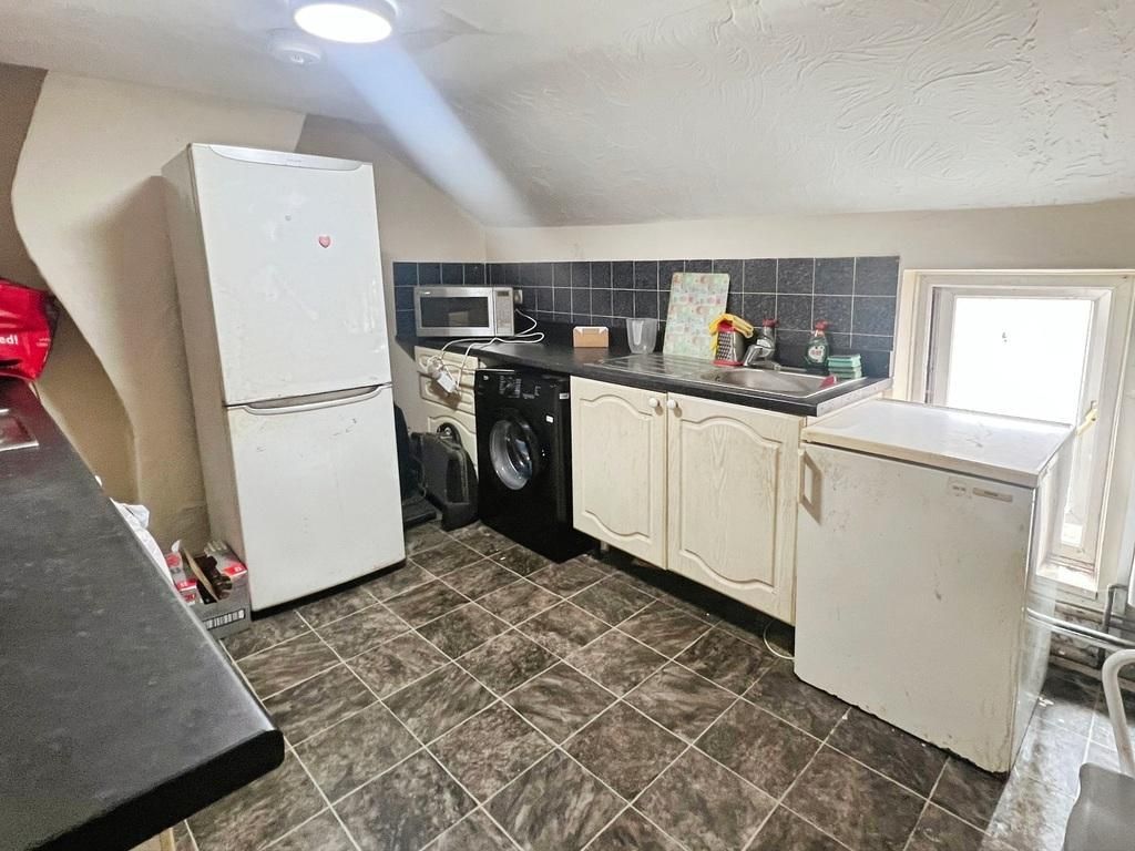 Property photo 3 of 11 Photo 3