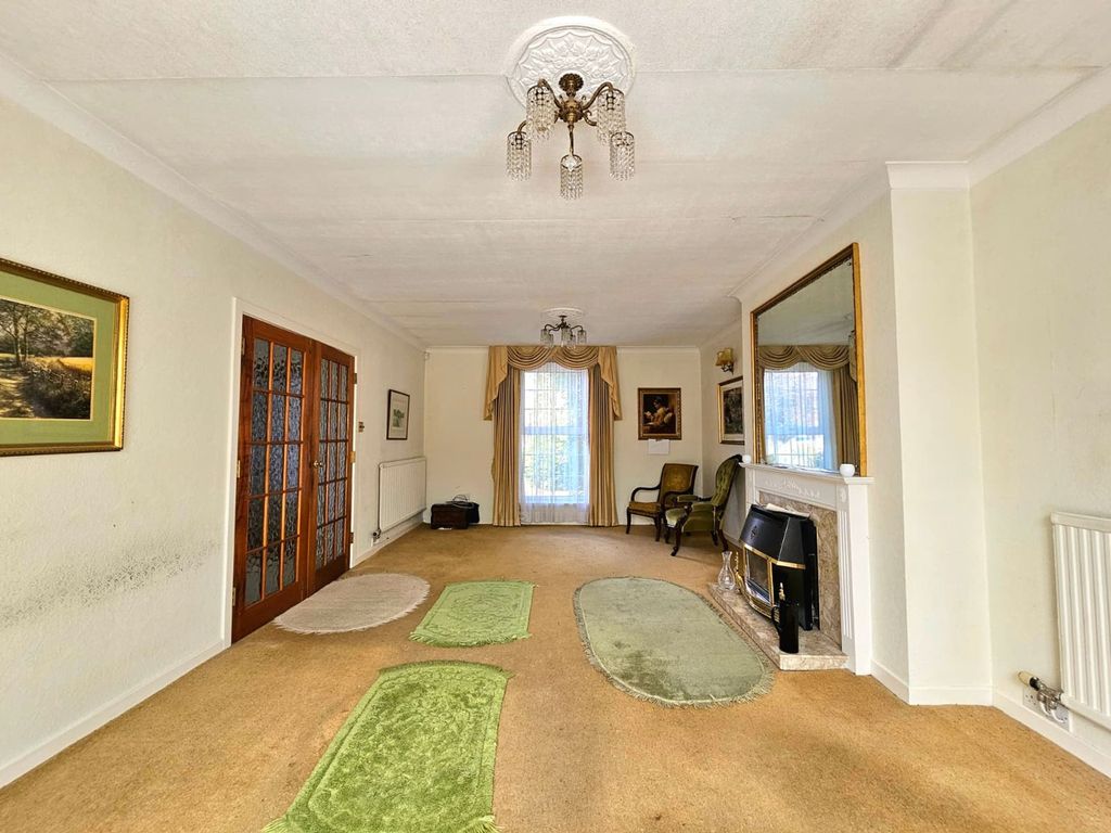 Property photo 3 of 24