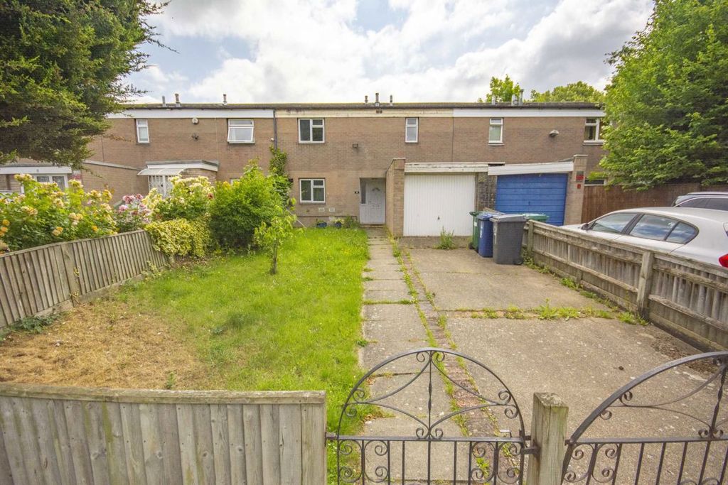 Property photo 1 of 6