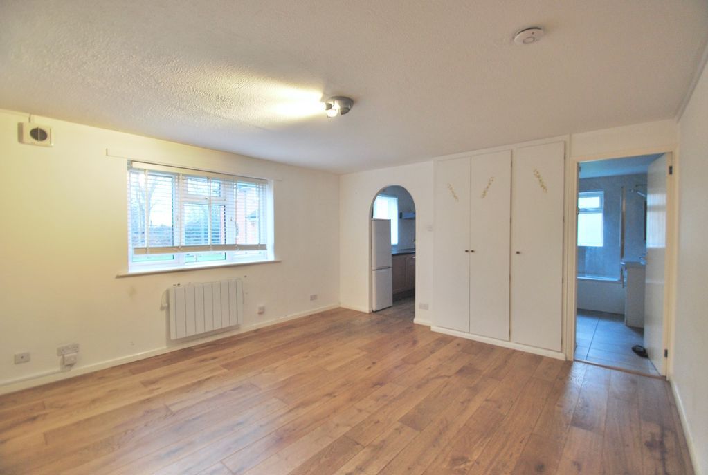 Property photo 3 of 5 Photo 4