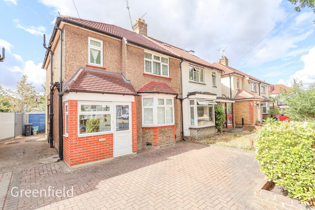Property photo 1 of 11
