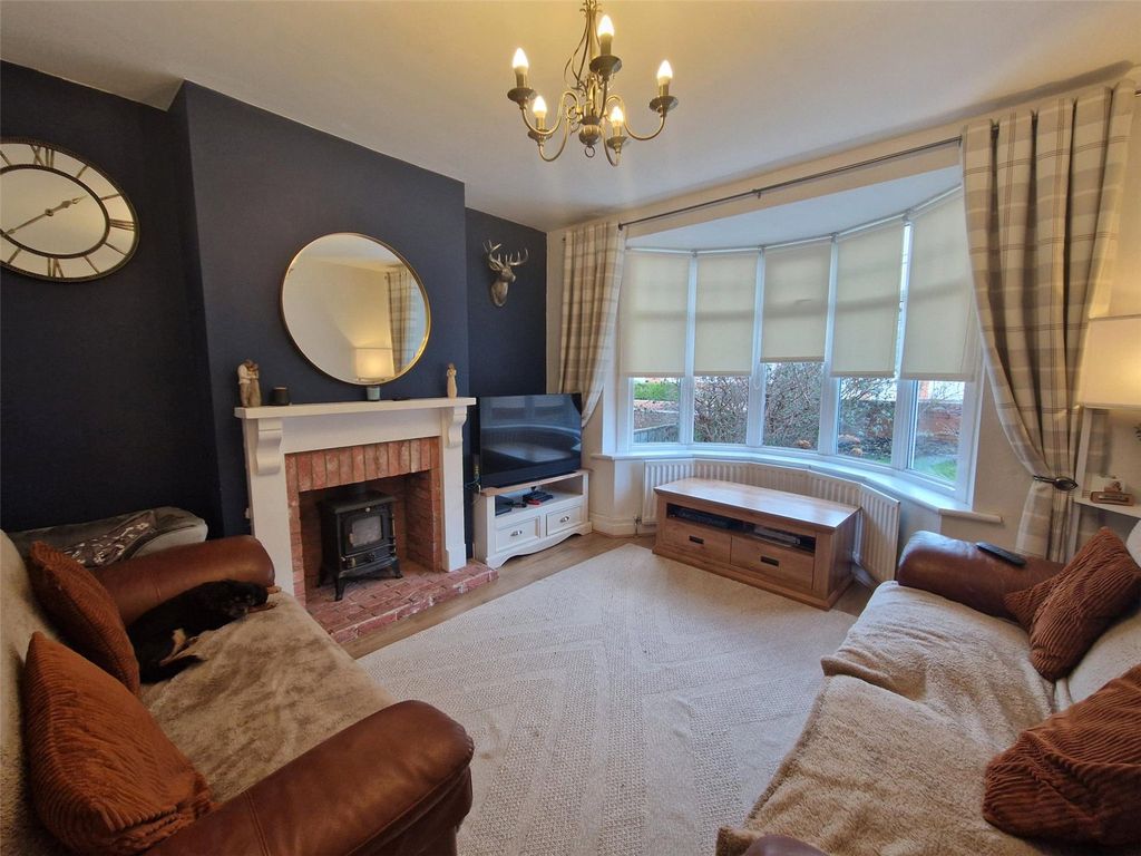 Property photo 3 of 10 Picture No. 05