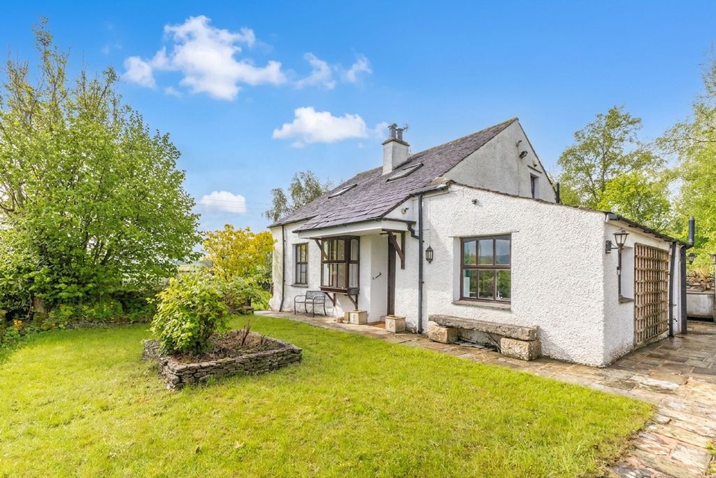 Property photo 1 of 35