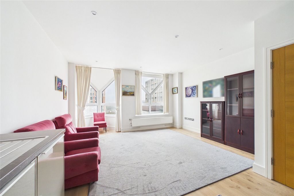 Property photo 2 of 8 Picture No. 04