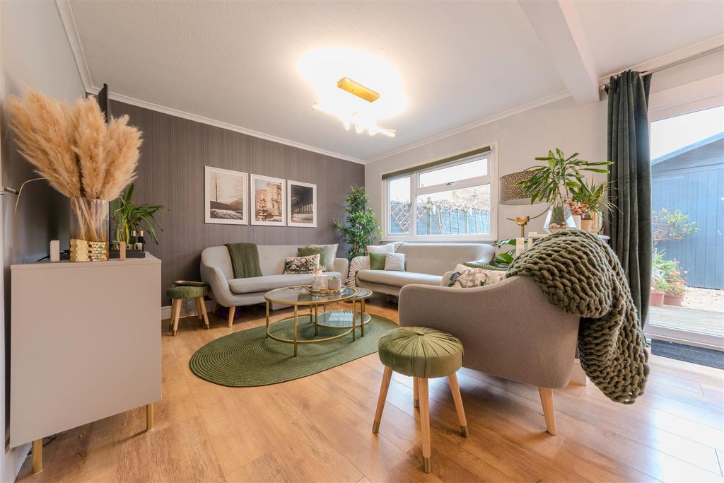 Property photo 2 of 10 Dsc_0142-2.Jpg