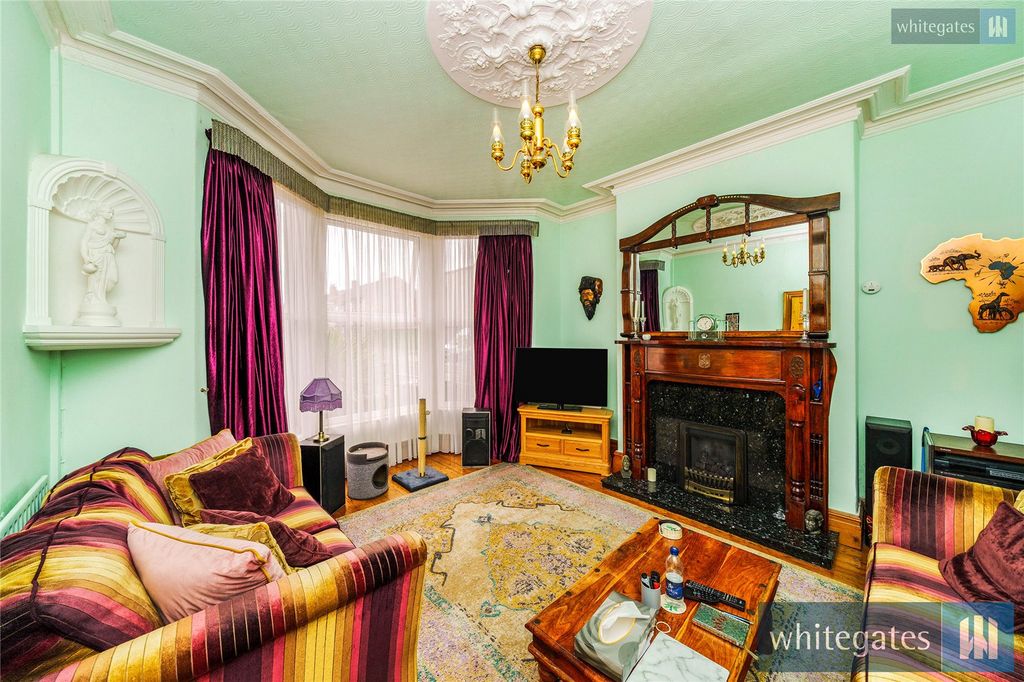 Property photo 2 of 23 Picture No. 20