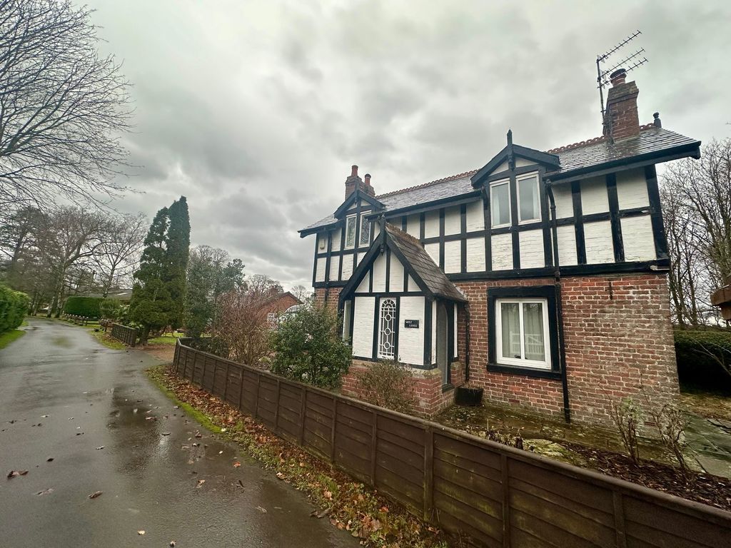 Property photo 1 of 20 External