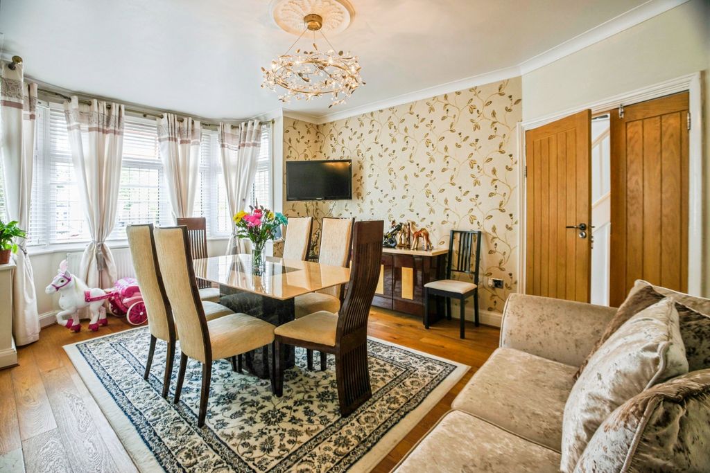 Property photo 2 of 19 Reception Room