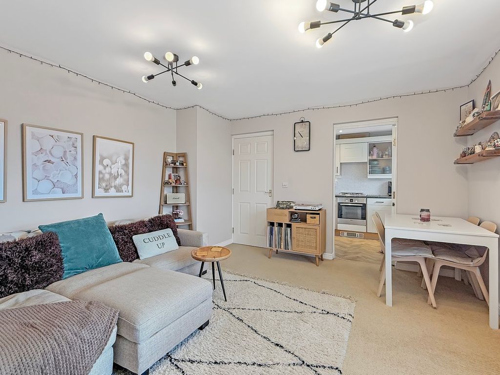 Property photo 2 of 9