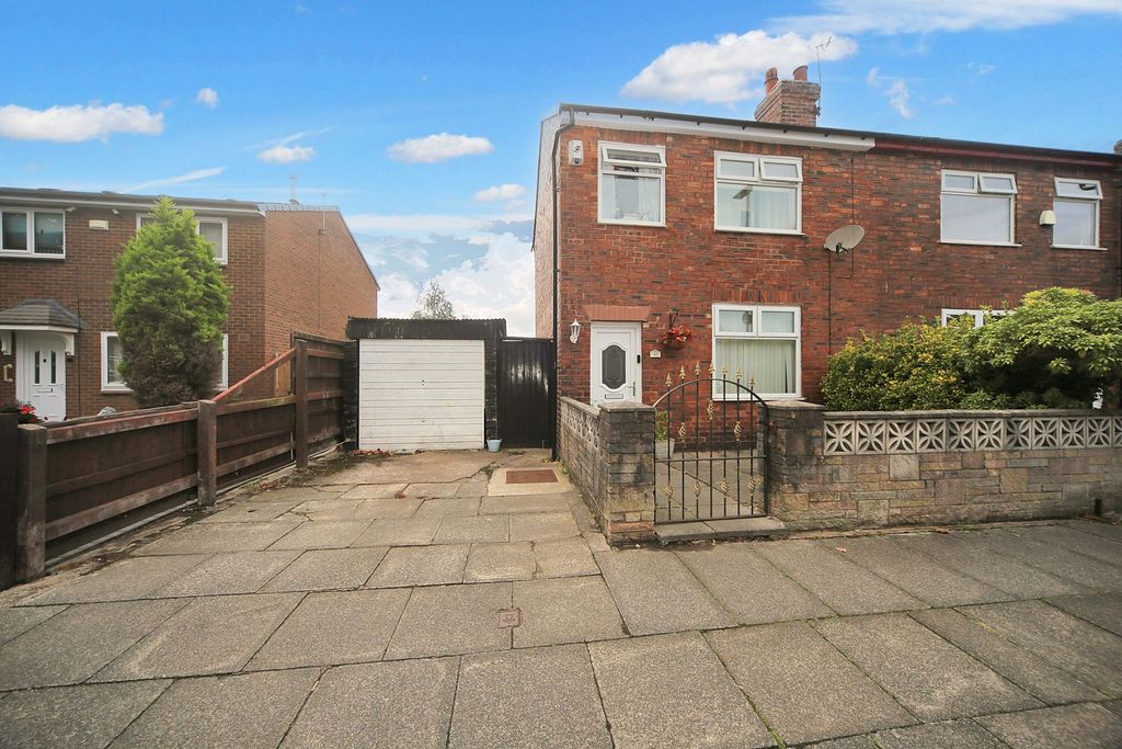 Property photo 1 of 16