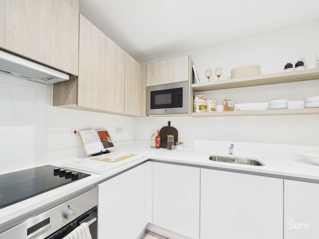 Property photo 2 of 21