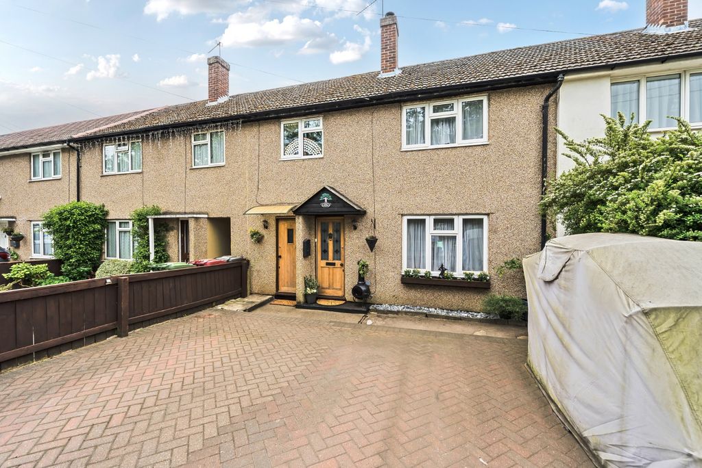 Property photo 1 of 16 External