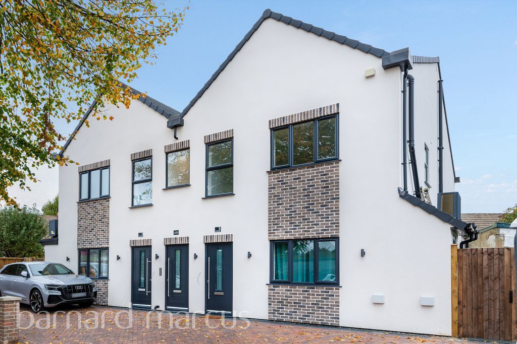 Property photo 1 of 8 Image