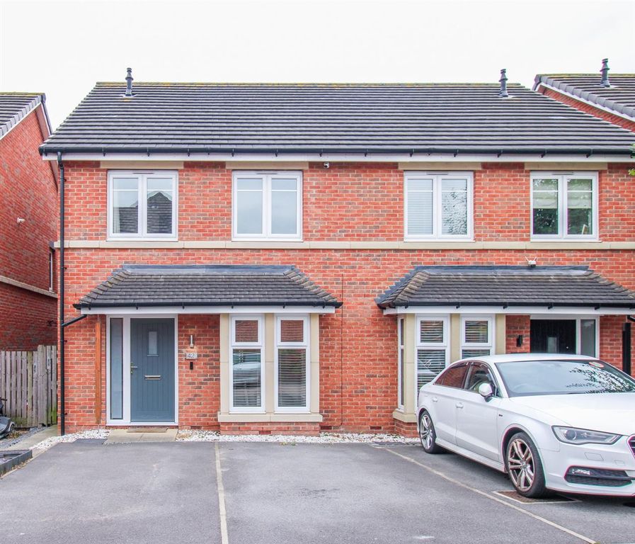 Property photo 2 of 15