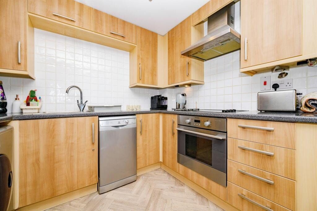 Property photo 2 of 13