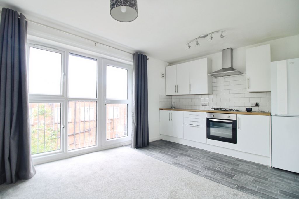 Property photo 2 of 9 9E4676A1-Img_5296