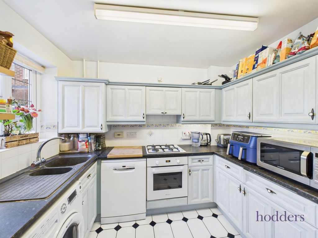 Property photo 3 of 18 Picture No. 04