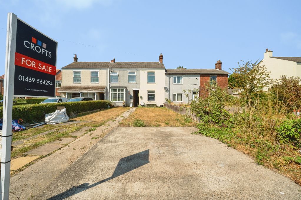 Property photo 1 of 12 Front