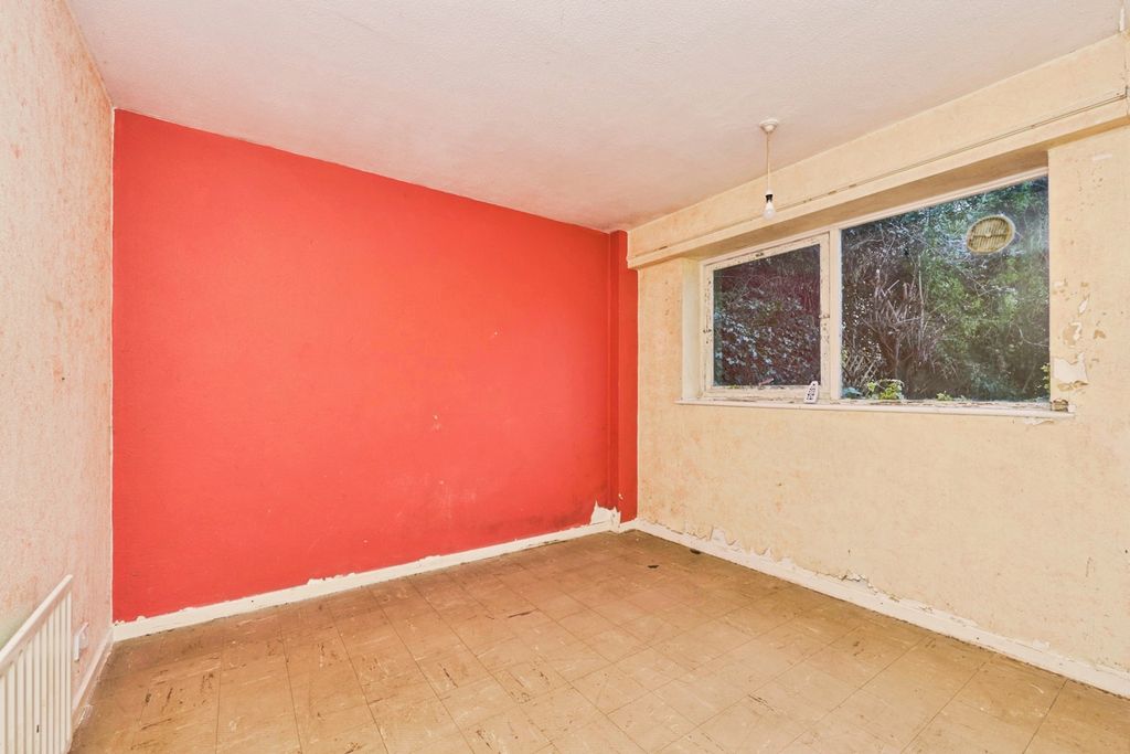 Property photo 2 of 16 Pbox-Img.Jpg
