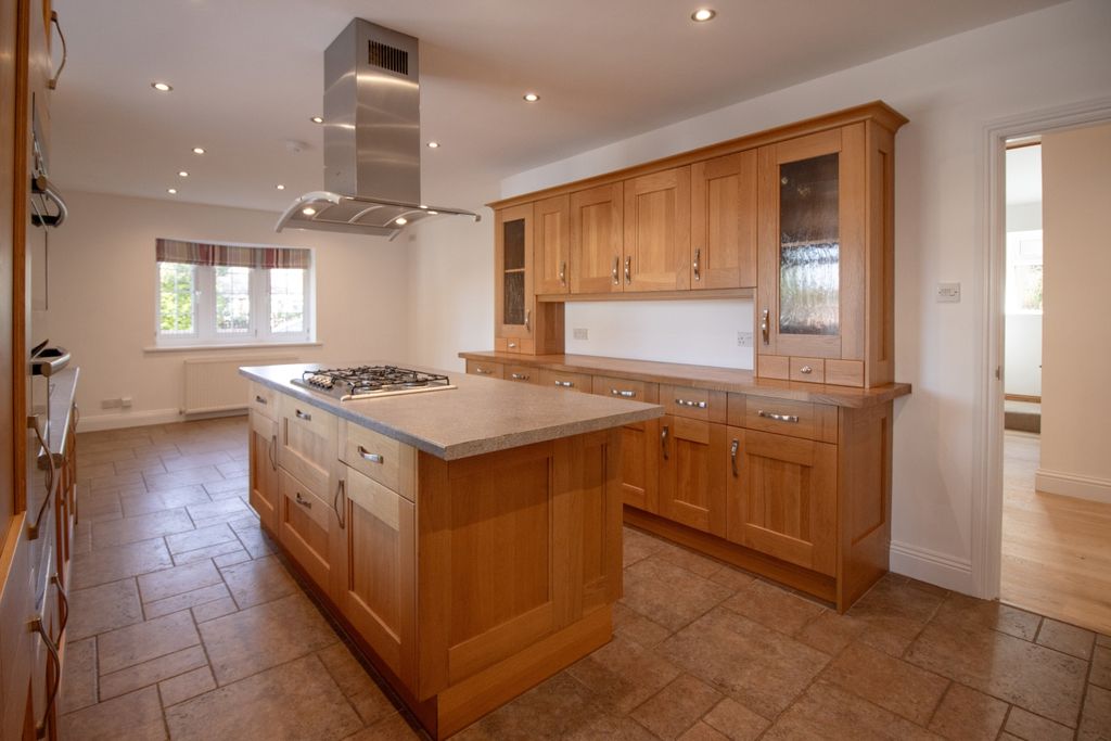 Property photo 2 of 18 Img_1824