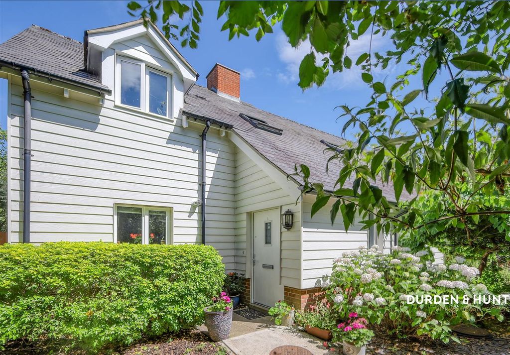 Property photo 1 of 22 Rams Farm Road