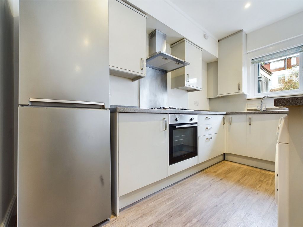 Property photo 1 of 17 Kitchen-Flat-To-Rent