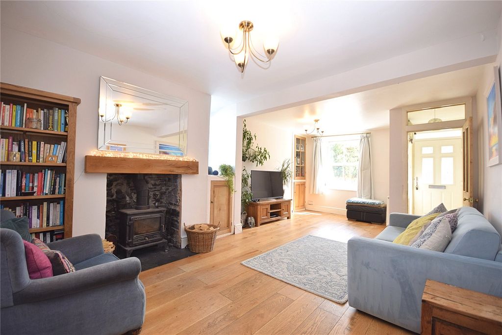 Property photo 2 of 26 Picture No. 21