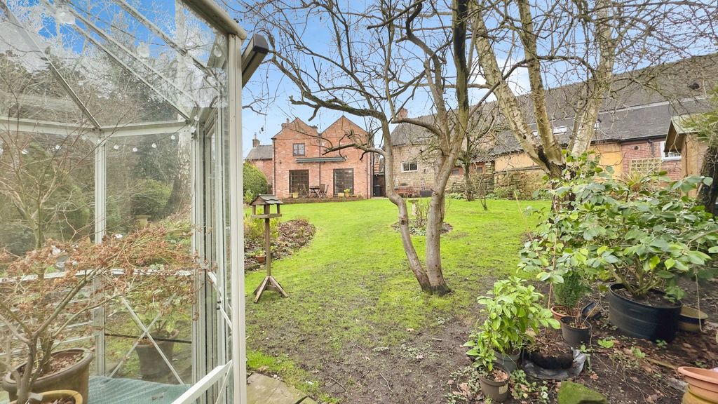 Property photo 1 of 45