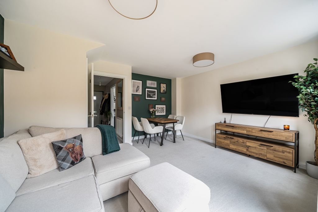 Property photo 2 of 12 14149539698c56d73090B