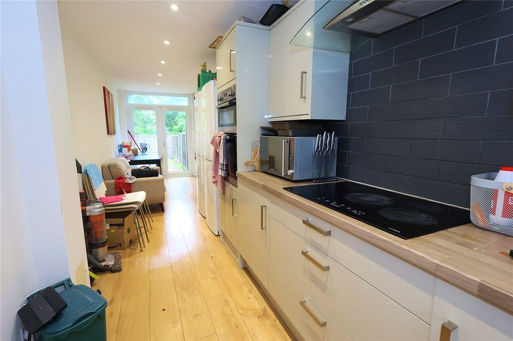 Property photo 3 of 5 Picture No. 05