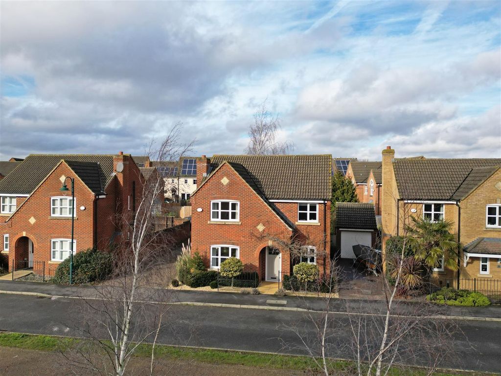 Property photo 1 of 24