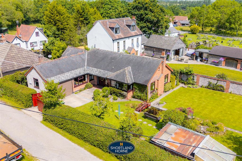 Property photo 1 of 30