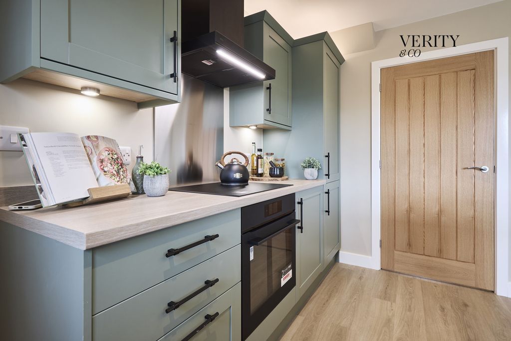 Property photo 3 of 18