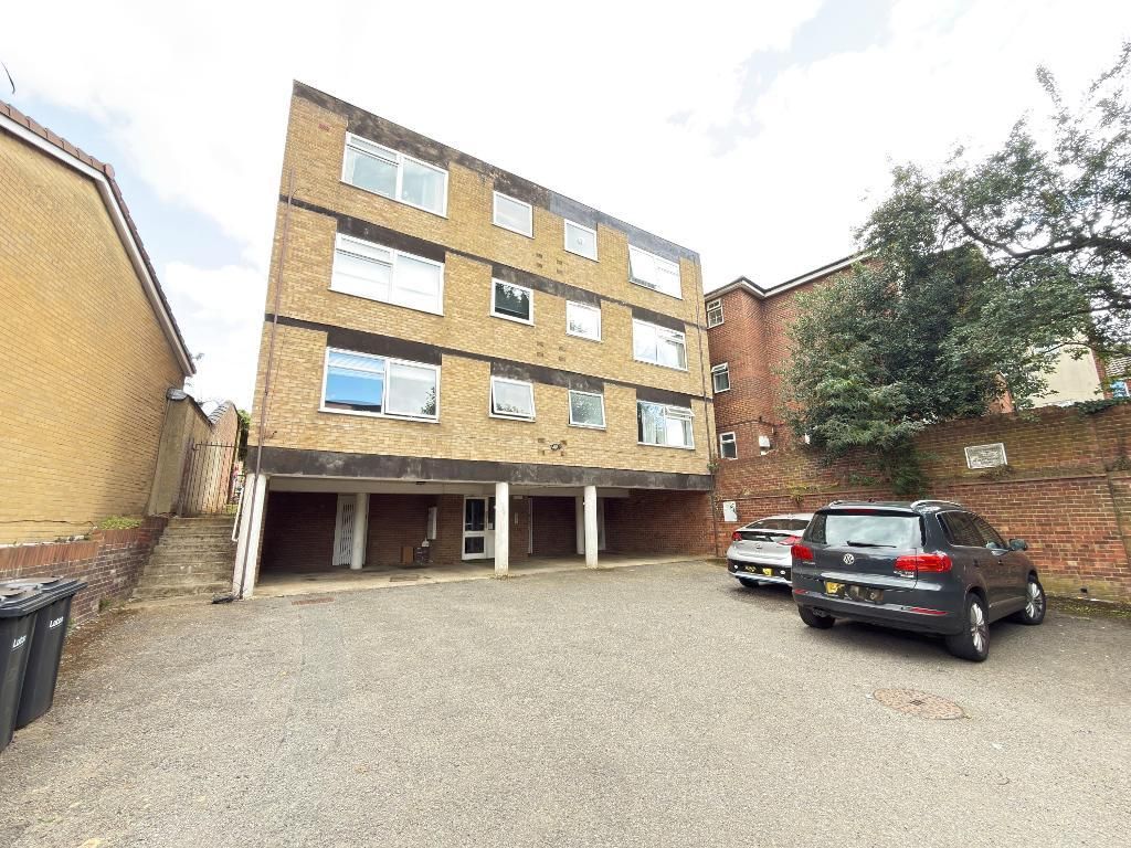 Property photo 1 of 6
