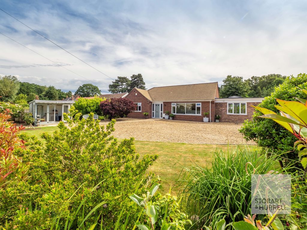 Property photo 1 of 26 Distant Front