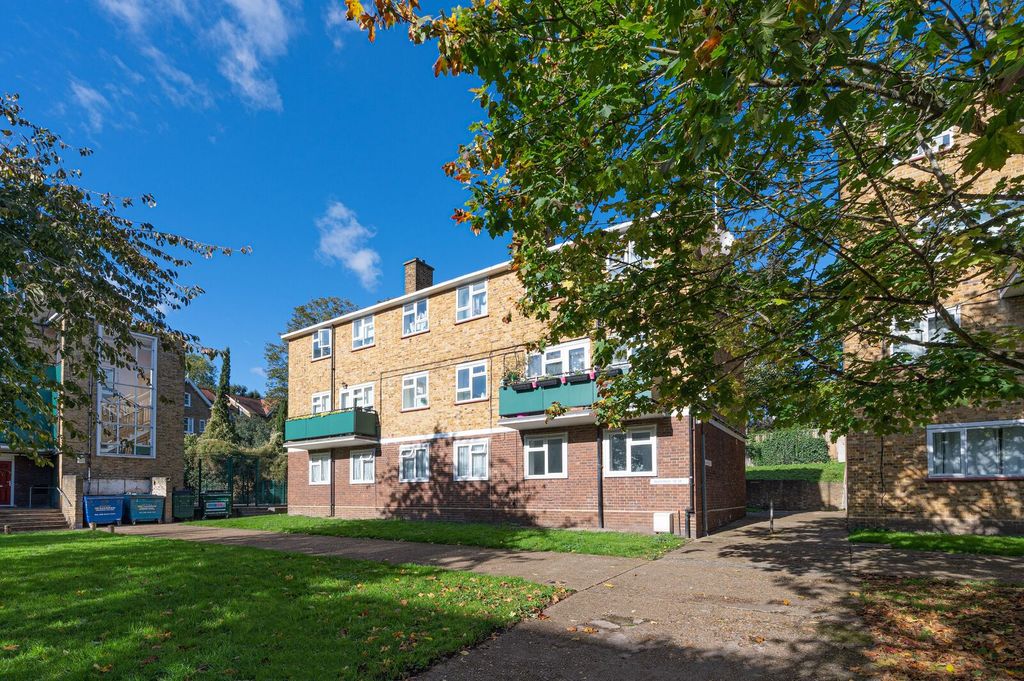 Property photo 1 of 6
