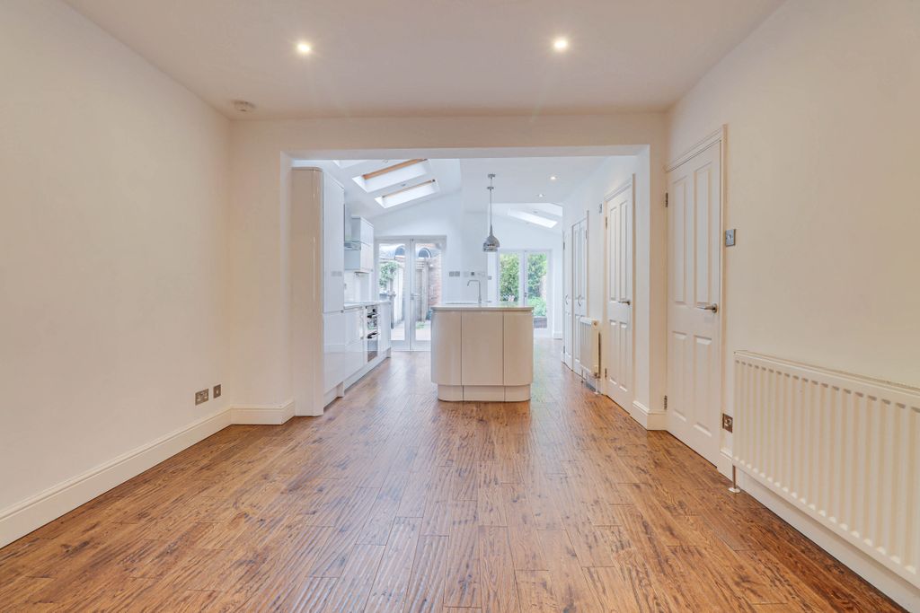 Property photo 2 of 17 Kitchen/Dining Room