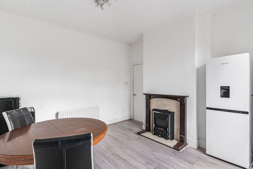 Property photo 3 of 14 11_82307